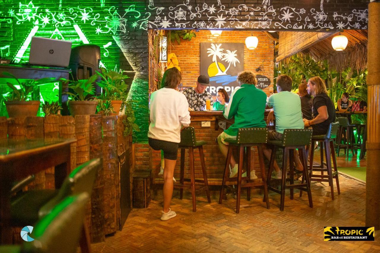 Tropic Hostel And Restaurant Phan Thiet Exterior photo